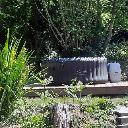Gite Insolite Avec Spa En Baie Du Mont St Michel 펜션 *